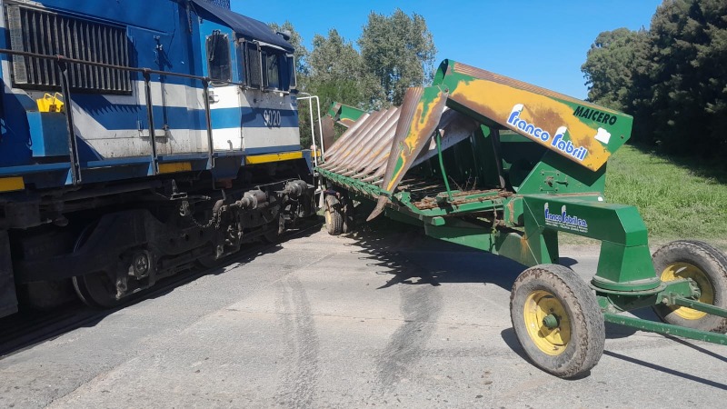 Tres accidentes de Ferrosur en pasos a nivel en 24 horas